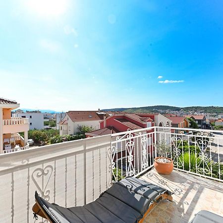 Apartment Dajana Feeling Of Home Трогир Экстерьер фото