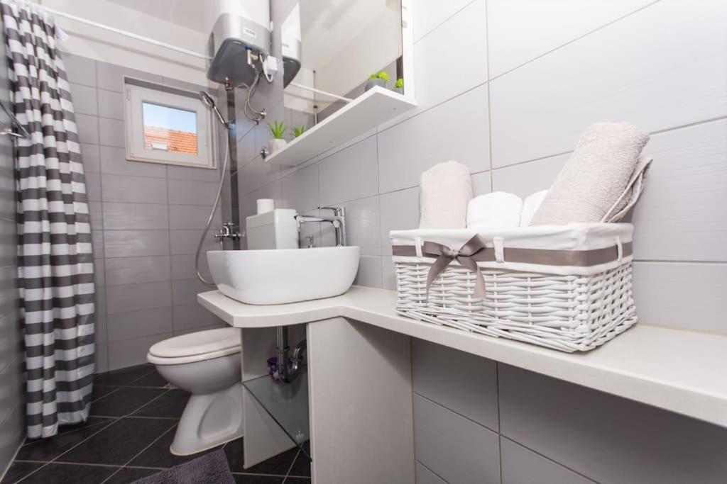 Apartment Dajana Feeling Of Home Трогир Экстерьер фото