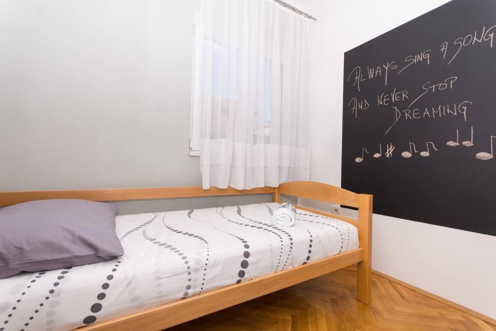 Apartment Dajana Feeling Of Home Трогир Экстерьер фото